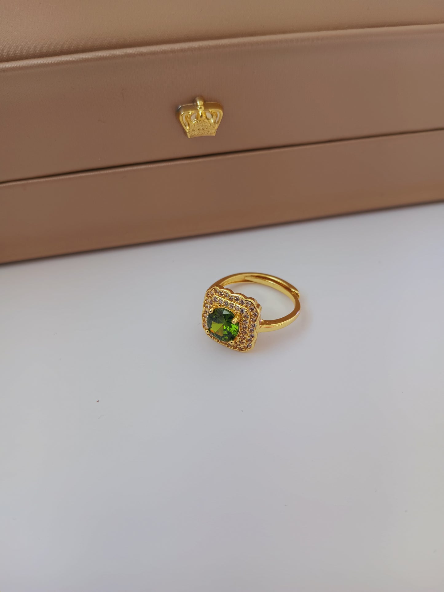 Eira ring