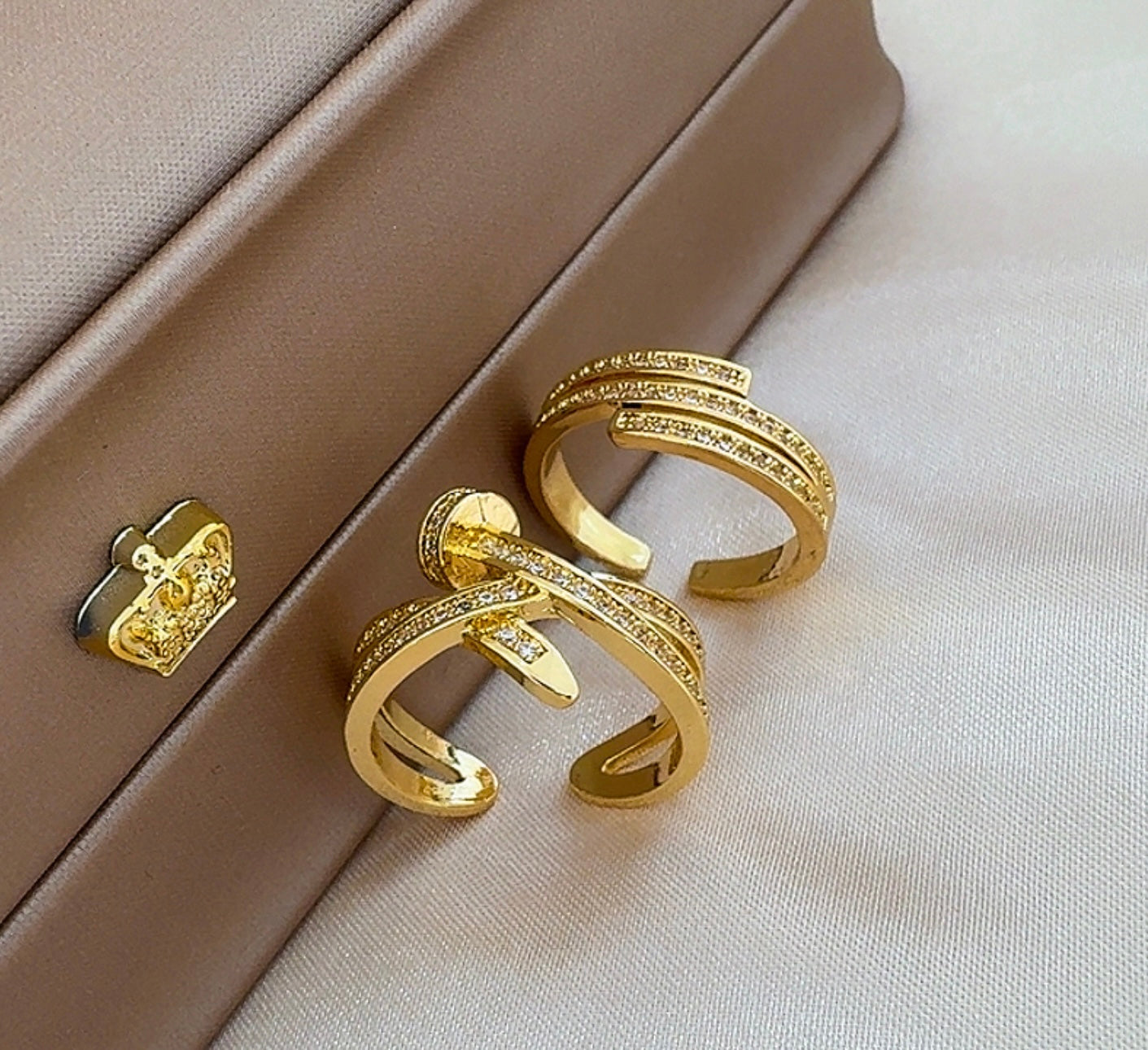 Regina ring