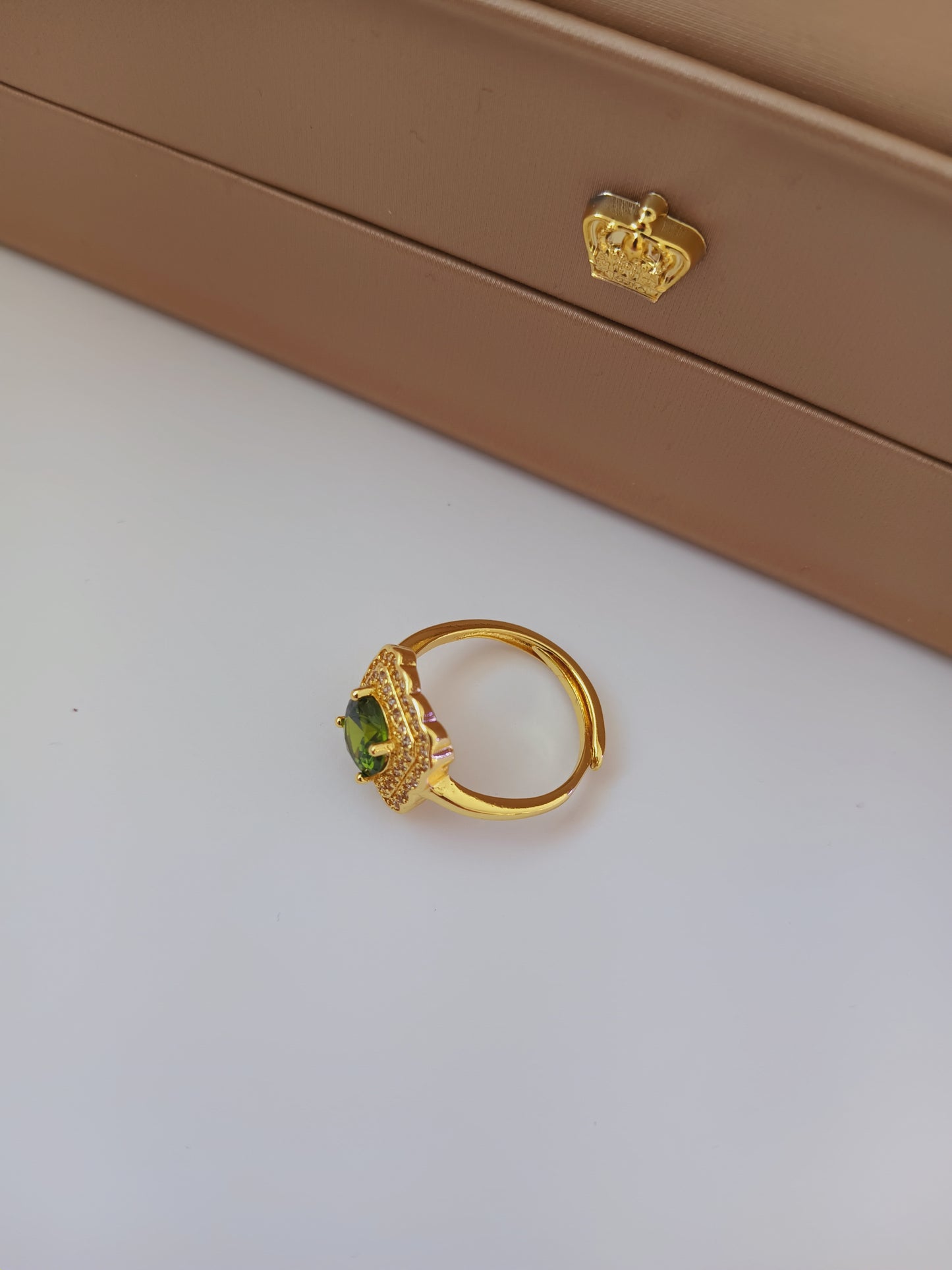 Eira ring