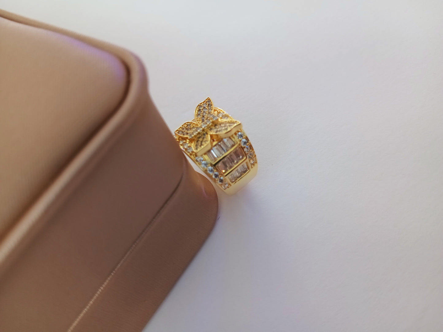 Butterfly ring