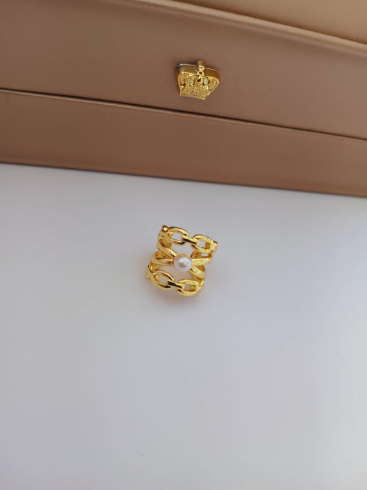 Lea earcuff